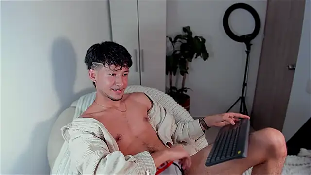 dimitri targaryen online show from 01-06-25, 07:31