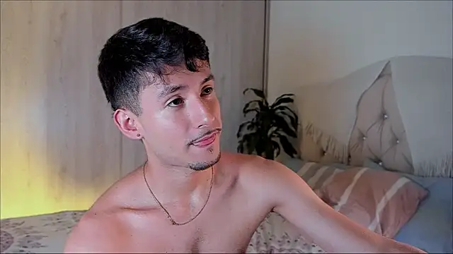 dimitri targaryen online show from 09-10-25, 02:33