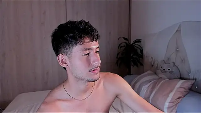 dimitri targaryen online show from 09-12-25, 11:59