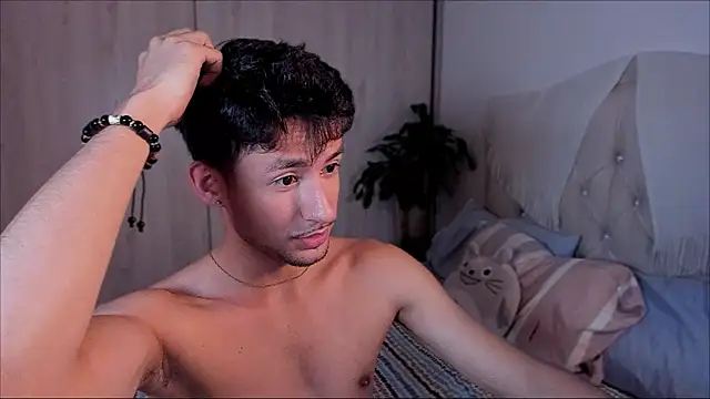 dimitri targaryen online show from 09-15-25, 09:59