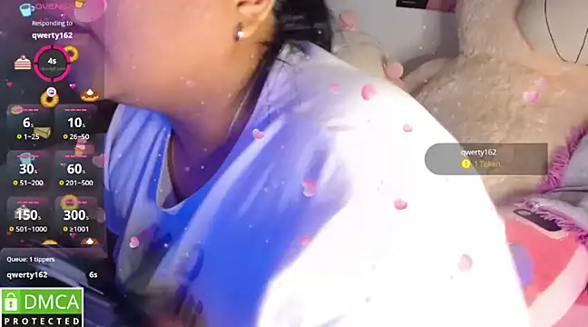 Snapshot of KittyHot20 chatting on 03-18-25, 03:42 KittyHot20 online show from 03-18-25, 03:42