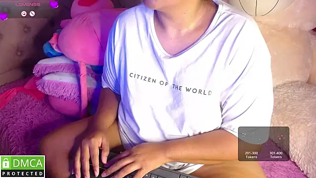 Snapshot of KittyHot20 chatting on 12-04-25, 02:59 KittyHot20 online show from 12-04-25, 02:59