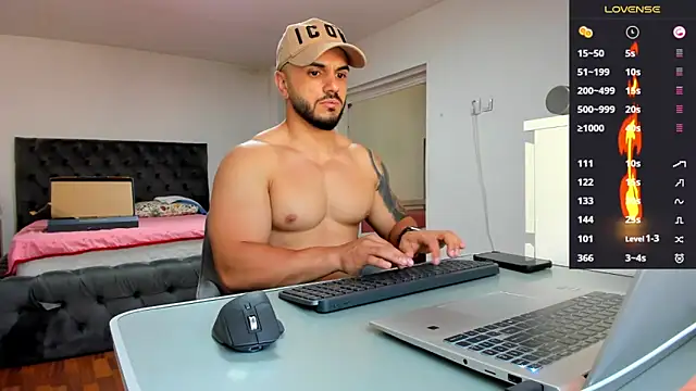 supermanboy94 online show from 06-03-26, 06:16