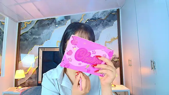lina bedoya  online show from 07-09-26, 11:47