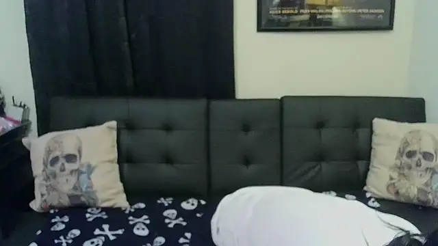 CrystalLakeXO online show from 02-09-26, 06:50