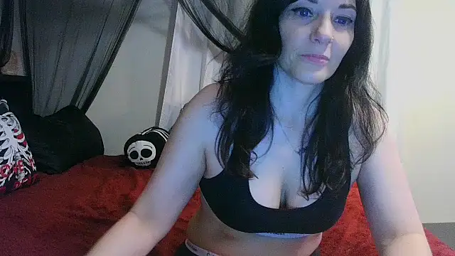 CrystalLakeXO online show from 03-10-26, 04:50