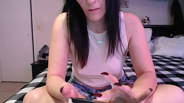 Snapshot of CrystalLakeXO chatting on 06-25-26, 05:12 CrystalLakeXO online show from 06-25-26, 05:12