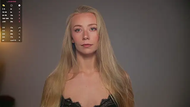 Vika54784 online show from 03-08-26, 06:17