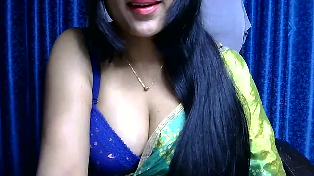 Snapshot of sexysalina11 chatting on 02-11-26, 03:00 sexysalina11 online show from 02-11-26, 03:00