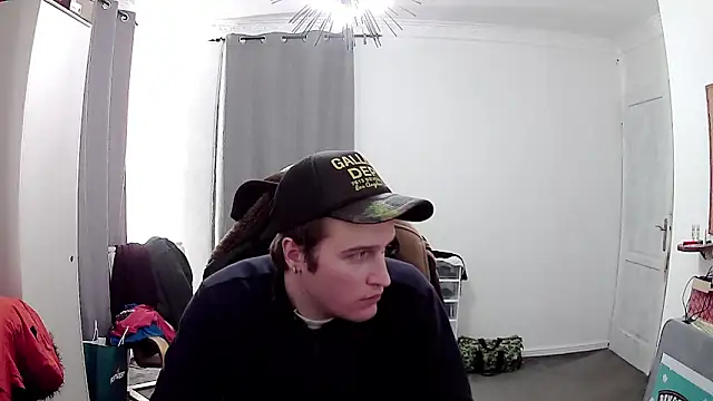 Snapshot of PKrisztian chatting on 03-03-26, 08:26 PKrisztian online show from 03-03-26, 08:26