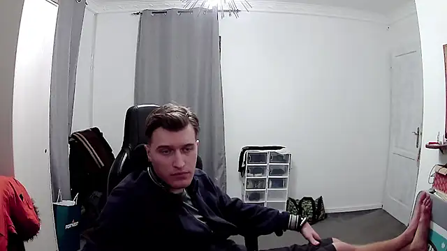 Snapshot of PKrisztian chatting on 03-19-26, 01:09 PKrisztian online show from 03-19-26, 01:09