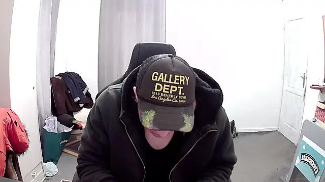 Snapshot of PKrisztian chatting on 03-30-26, 09:32 PKrisztian online show from 03-30-26, 09:32