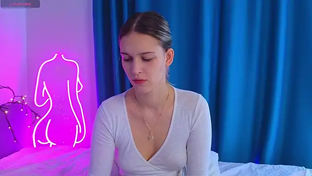 KimberliDean online show from 02-03-25, 07:29