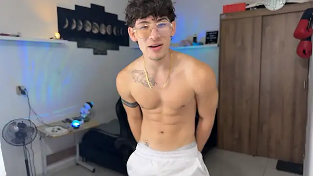 Kisan Smith online show from 02-17-26, 02:30