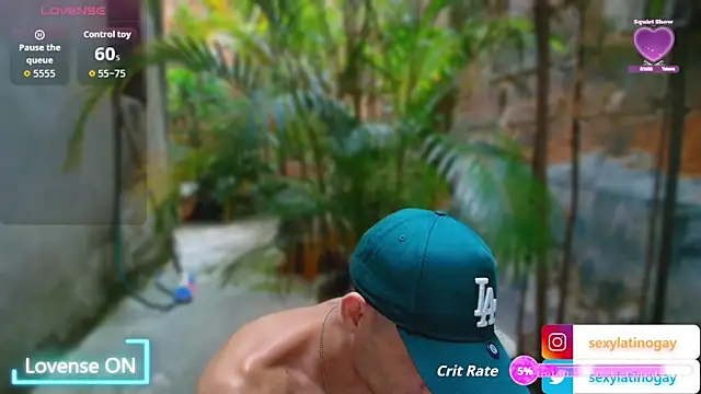sexyboycolombi4 online show from 05-17-26, 10:17