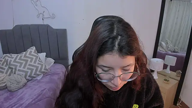 Amy joones online show from 03-24-26, 11:04