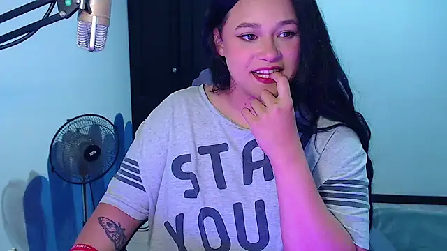 Luciernaga18 online show from 10-11-25, 01:49