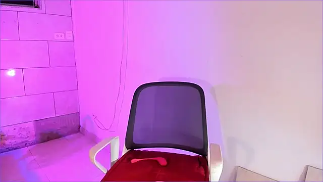CandyLatinHott online show from 07-14-26, 03:44
