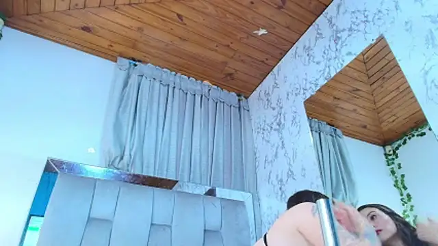 Snapshot of Eda_Bonne chatting on 02-15-26, 12:47 Eda Bonne online show from 02-15-26, 12:47