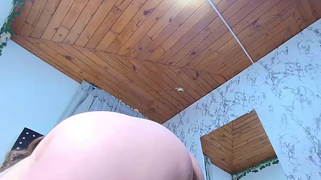 Snapshot of Eda_Bonne chatting on 03-19-26, 01:15 Eda Bonne online show from 03-19-26, 01:15