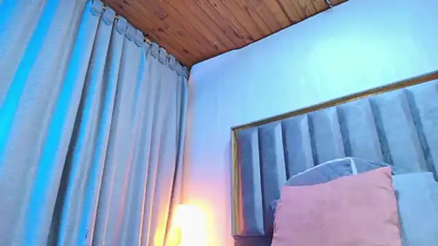 Snapshot of Eda_Bonne chatting on 04-06-26, 11:33 Eda Bonne online show from 04-06-26, 11:33