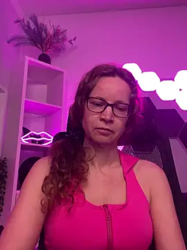 AnnikaRose online show from 04-24-26, 05:54