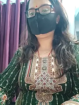 Snapshot of Aishwaryaa_69 chatting on 12-22-25, 07:38 Aishwaryaa 69 online show from 12-22-25, 07:38