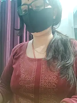 Snapshot of Aishwaryaa_69 chatting on 01-06-26, 07:34 Aishwaryaa 69 online show from 01-06-26, 07:34