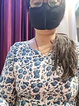 Snapshot of Aishwaryaa_69 chatting on 02-05-26, 09:47 Aishwaryaa 69 online show from 02-05-26, 09:47