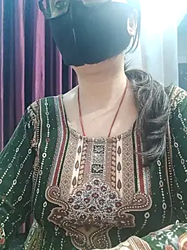 Snapshot of Aishwaryaa_69 chatting on 02-11-26, 01:16 Aishwaryaa 69 online show from 02-11-26, 01:16
