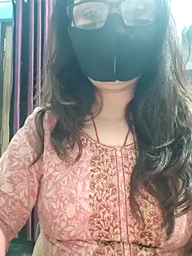 Snapshot of Aishwaryaa_69 chatting on 02-15-26, 05:09 Aishwaryaa 69 online show from 02-15-26, 05:09