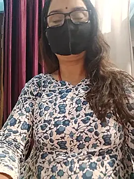 Snapshot of Aishwaryaa_69 chatting on 02-25-26, 10:03 Aishwaryaa 69 online show from 02-25-26, 10:03
