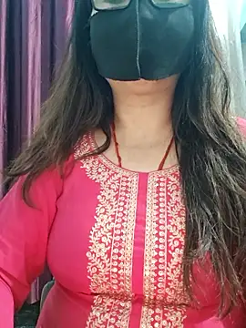 Snapshot of Aishwaryaa_69 chatting on 03-14-26, 08:09 Aishwaryaa 69 online show from 03-14-26, 08:09