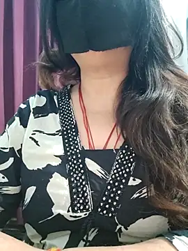 Snapshot of Aishwaryaa_69 chatting on 03-24-26, 09:36 Aishwaryaa 69 online show from 03-24-26, 09:36