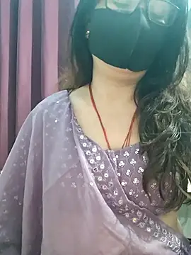 Snapshot of Aishwaryaa_69 chatting on 03-27-26, 06:19 Aishwaryaa 69 online show from 03-27-26, 06:19