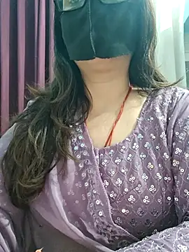 Snapshot of Aishwaryaa_69 chatting on 03-27-26, 03:34 Aishwaryaa 69 online show from 03-27-26, 03:34