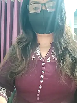 Snapshot of Aishwaryaa_69 chatting on 03-30-26, 08:26 Aishwaryaa 69 online show from 03-30-26, 08:26