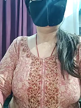 Snapshot of Aishwaryaa_69 chatting on 04-01-26, 02:23 Aishwaryaa 69 online show from 04-01-26, 02:23