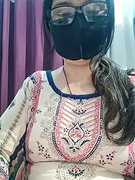 Snapshot of Aishwaryaa_69 chatting on 04-03-26, 03:10 Aishwaryaa 69 online show from 04-03-26, 03:10