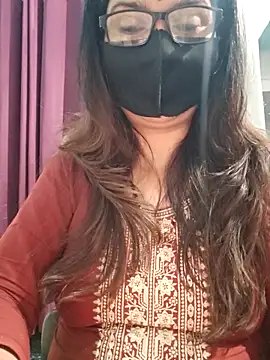 Snapshot of Aishwaryaa_69 chatting on 04-11-26, 03:00 Aishwaryaa 69 online show from 04-11-26, 03:00