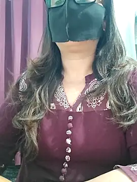 Snapshot of Aishwaryaa_69 chatting on 04-13-26, 09:59 Aishwaryaa 69 online show from 04-13-26, 09:59