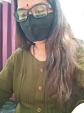 Snapshot of Aishwaryaa_69 chatting on 04-22-26, 11:56 Aishwaryaa 69 online show from 04-22-26, 11:56