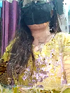 Snapshot of Aishwaryaa_69 chatting on 04-30-26, 04:35 Aishwaryaa 69 online show from 04-30-26, 04:35