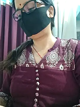 Snapshot of Aishwaryaa_69 chatting on 05-11-26, 11:49 Aishwaryaa 69 online show from 05-11-26, 11:49