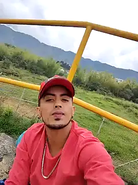 Snapshot of pleasure_and_fantasy chatting on 12-09-24, 01:45 pleasure and fantasy online show from 12-09-24, 01:45