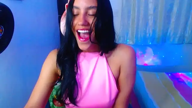 Snapshot of pleasure_and_fantasy chatting on 12-20-24, 05:51 pleasure and fantasy online show from 12-20-24, 05:51