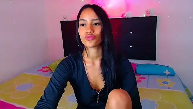 Snapshot of pleasure_and_fantasy chatting on 02-11-25, 11:12 pleasure and fantasy online show from 02-11-25, 11:12