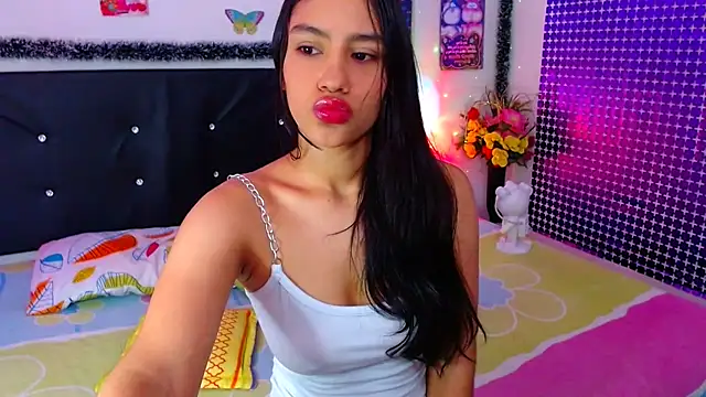 Snapshot of pleasure_and_fantasy chatting on 03-14-25, 10:29 pleasure and fantasy online show from 03-14-25, 10:29