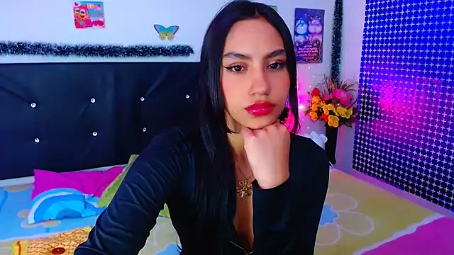 Snapshot of pleasure_and_fantasy chatting on 03-15-25, 03:37 pleasure and fantasy online show from 03-15-25, 03:37