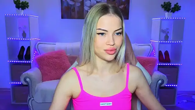 EmmyMills online show from 10-19-25, 09:15